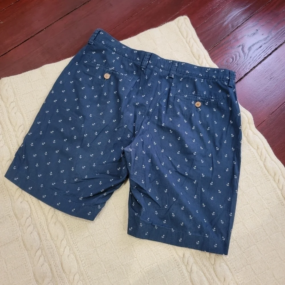 EUC J Crew Gramercy Men's Shorts size 32 Anchor Print Navy/White